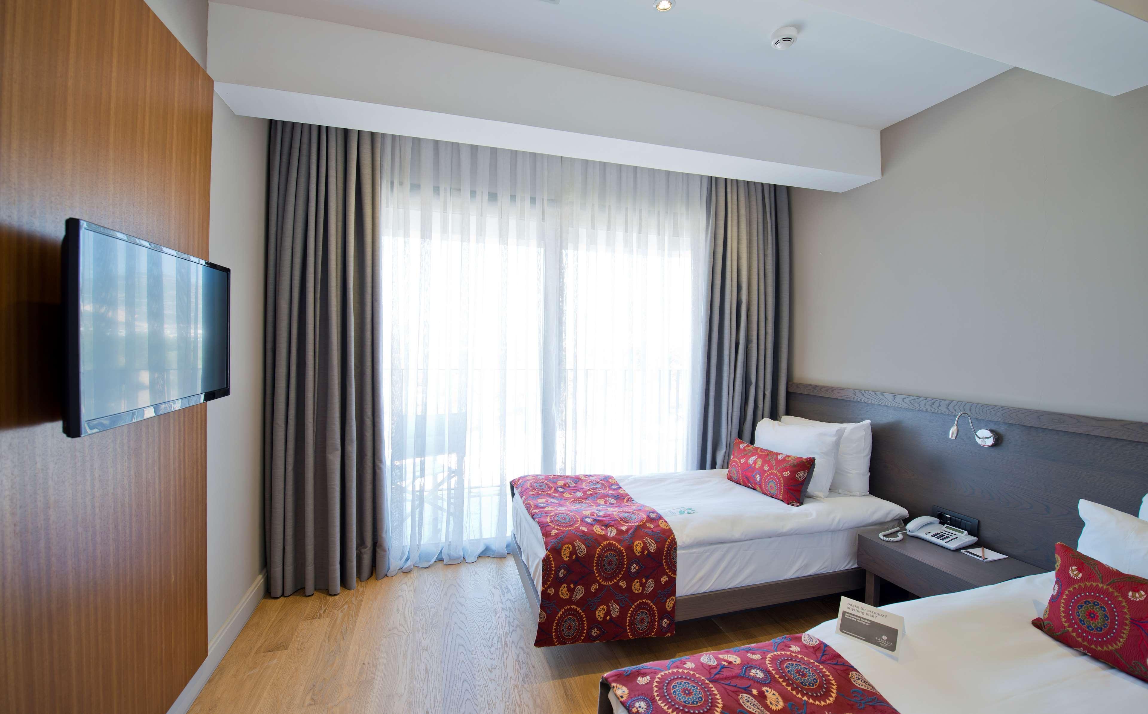Ramada Resort By Wyndham Bodrum Bitez Exterior foto